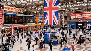 A Walk Through The London Victoria Station London England [upl. by Aiciled]